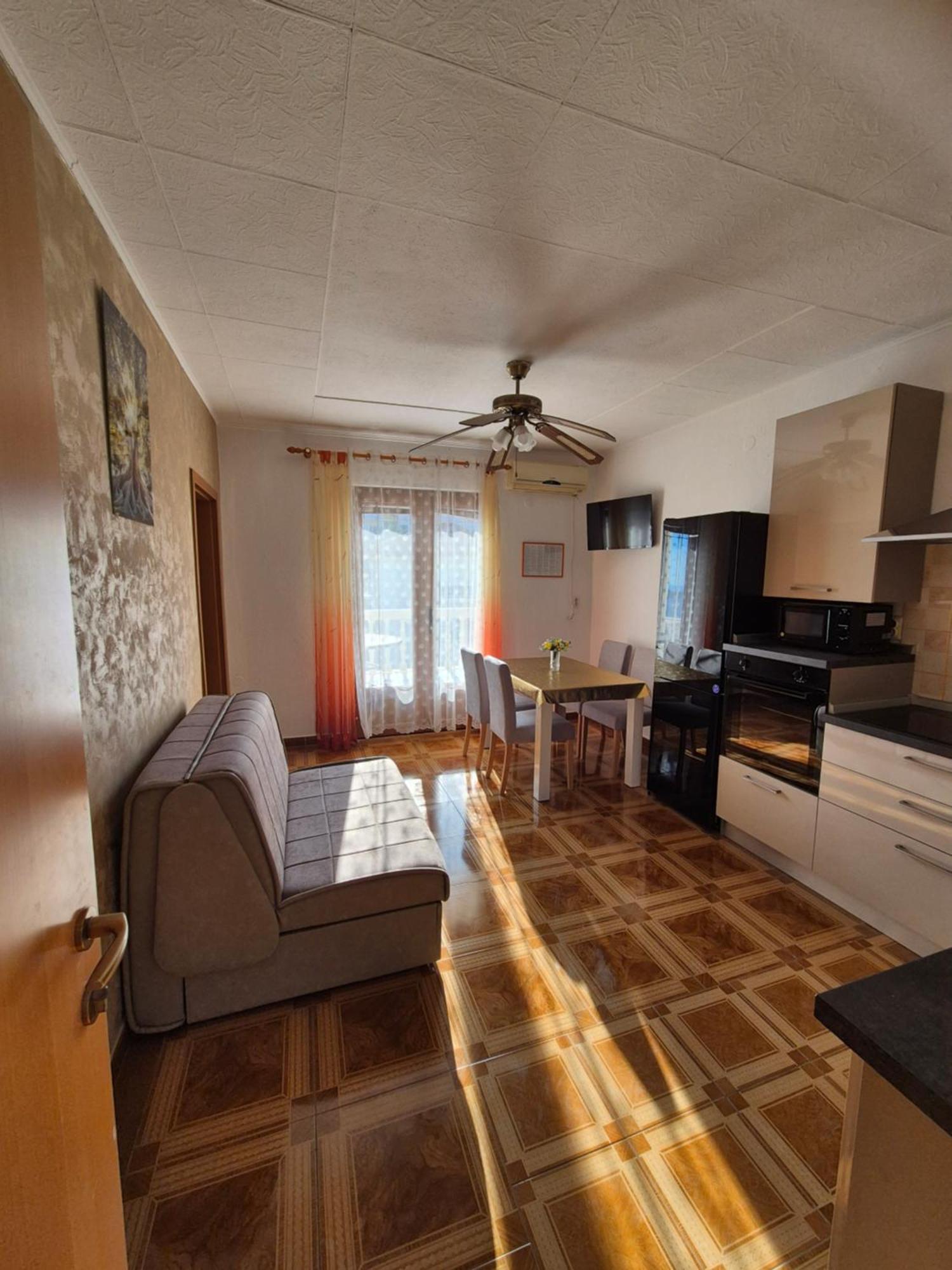 Apartmens Spiko 2 Hotell Hvar Town Exteriör bild