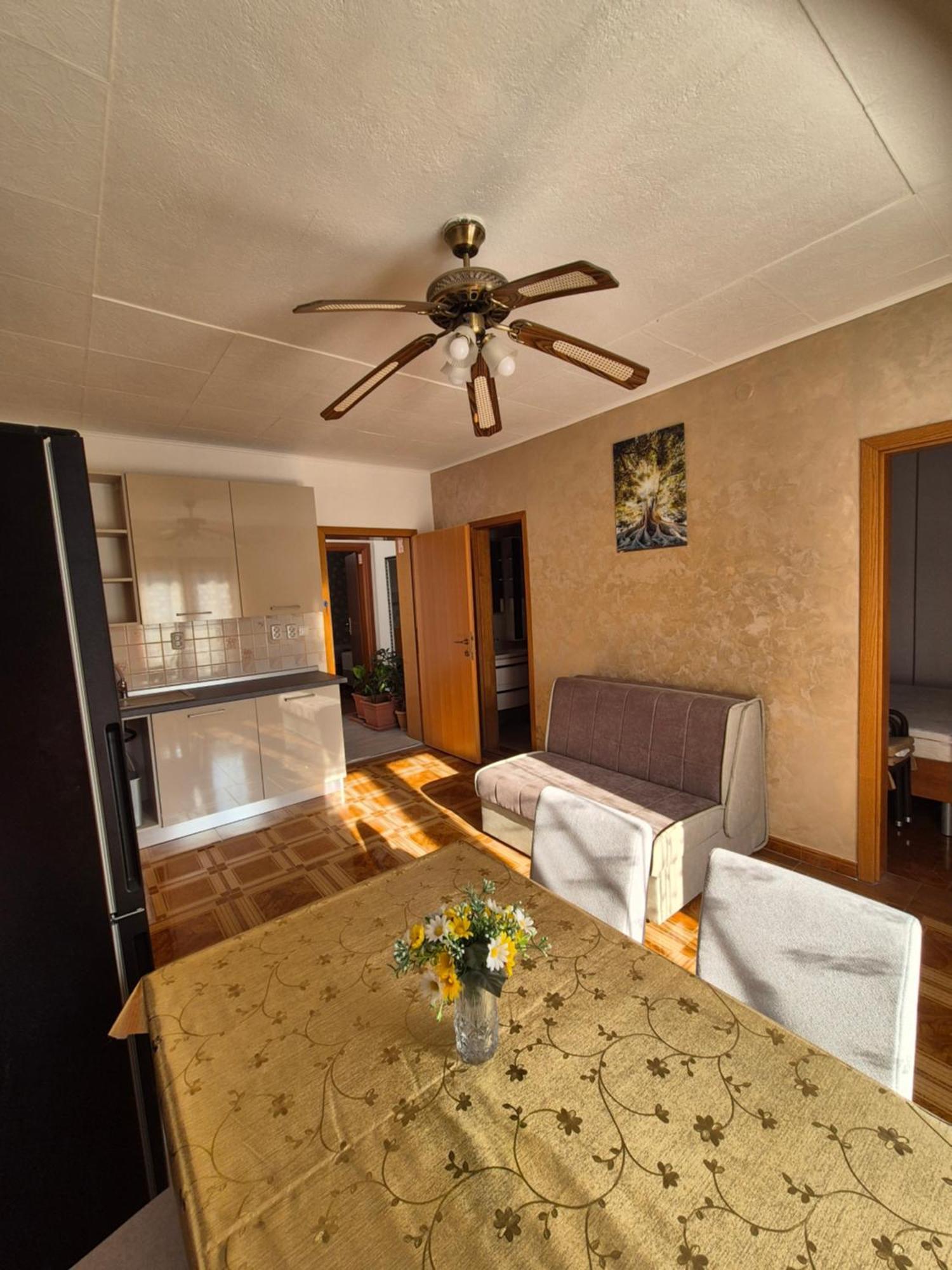Apartmens Spiko 2 Hotell Hvar Town Exteriör bild