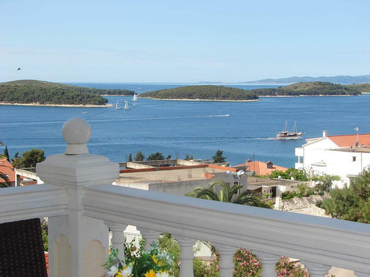 Apartmens Spiko 2 Hotell Hvar Town Exteriör bild