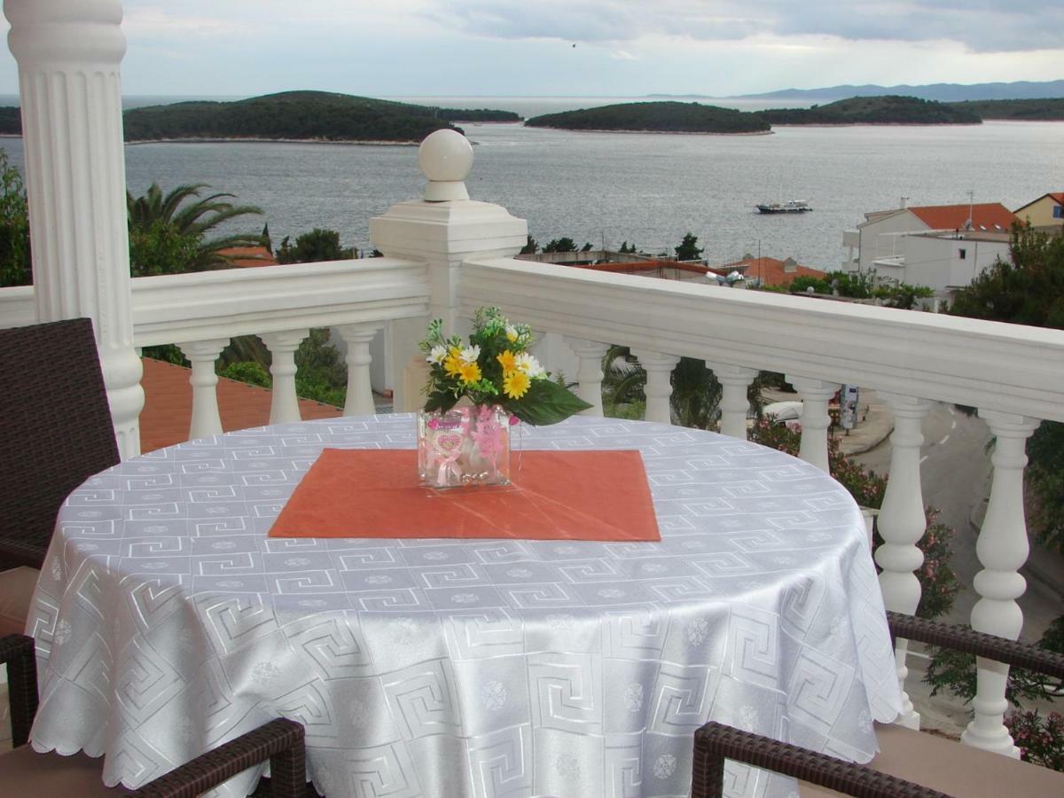 Apartmens Spiko 2 Hotell Hvar Town Exteriör bild
