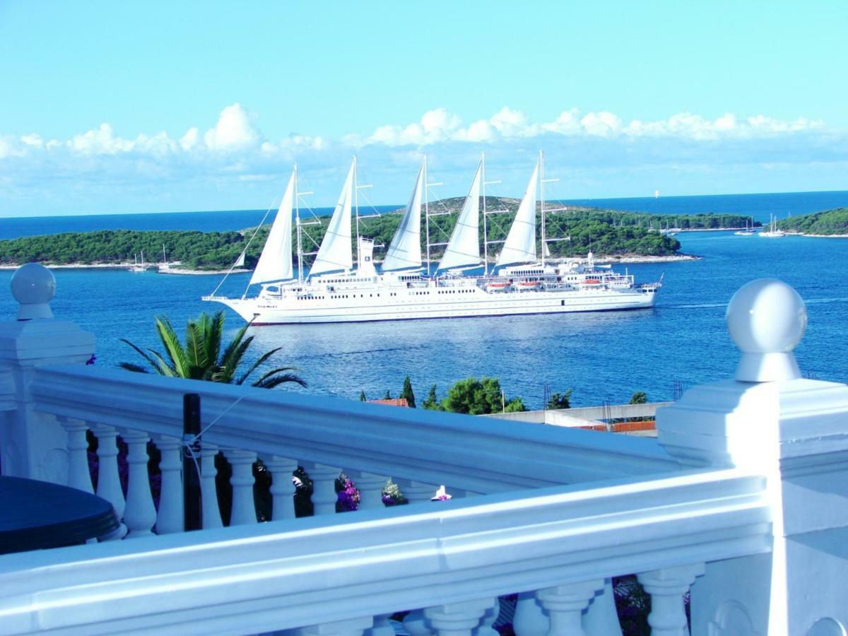 Apartmens Spiko 2 Hotell Hvar Town Exteriör bild
