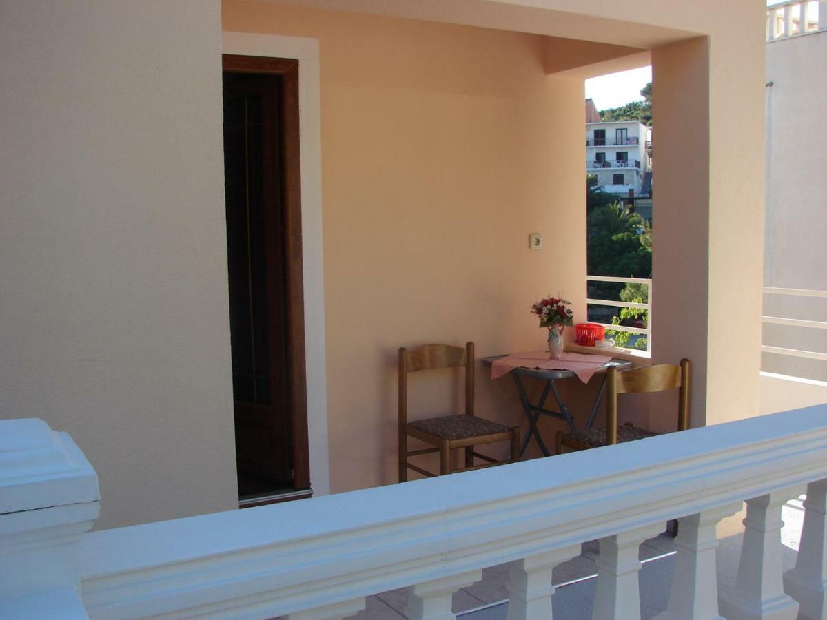 Apartmens Spiko 2 Hotell Hvar Town Exteriör bild